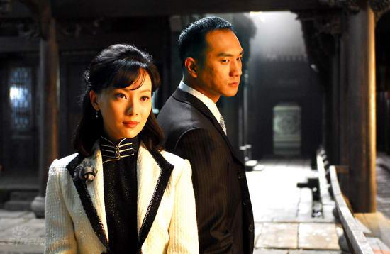 试论析张爱玲〈倾城之恋〉的爱情与社会书写及此两方面文学史成就